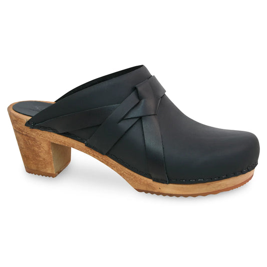 Manuella Women's in Black